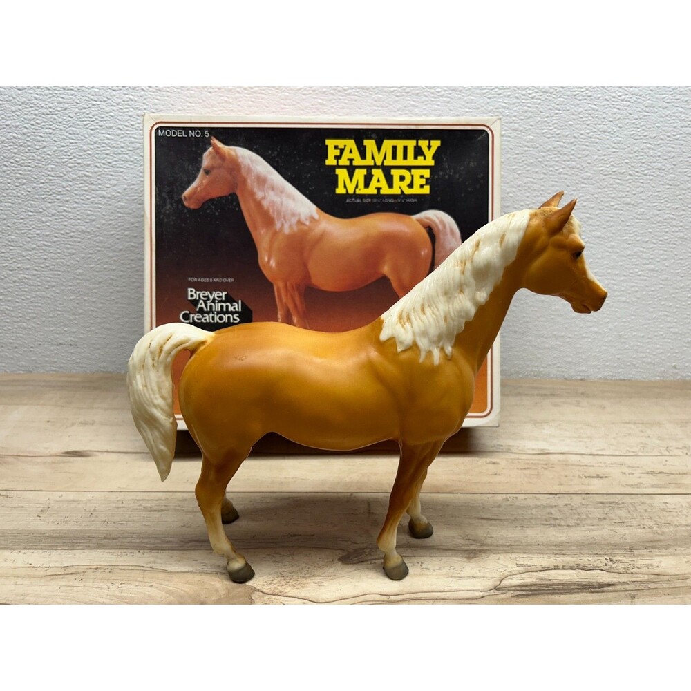 Vintage Breyer 1982 Family Mare Model # 5 Plastic Horse Mold